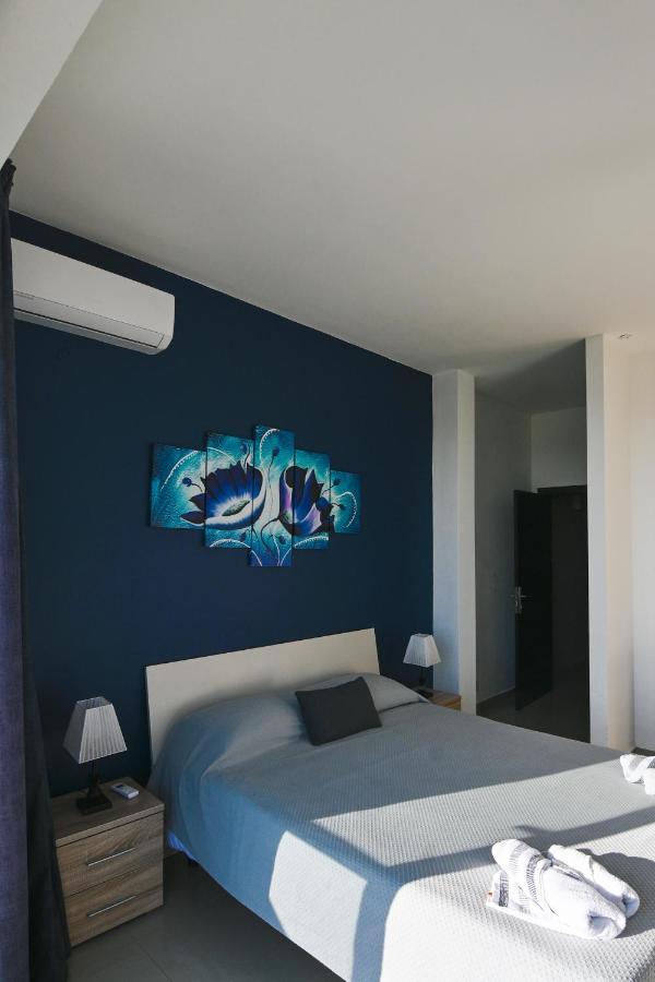 Anici Crt Penthouse 4 - With Private Rooftop Pool Victoria Exteriör bild