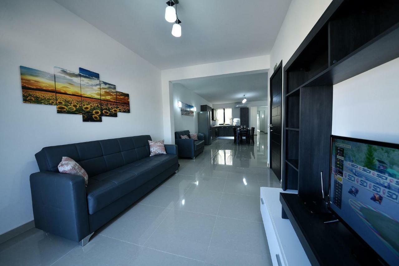 Anici Crt Penthouse 4 - With Private Rooftop Pool Victoria Exteriör bild